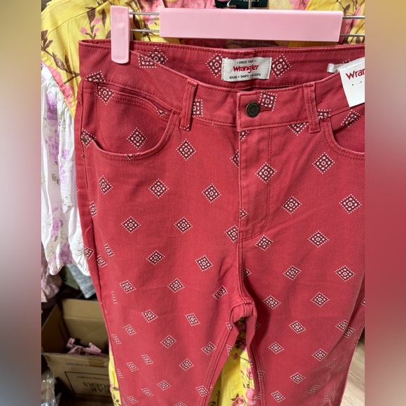 Wrangler Red Printed High-Rise Bold Boot Jeans - Picture 7 of 15